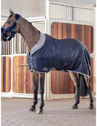 BLUE STABLE RUG WITH VELVET NECK 400gr